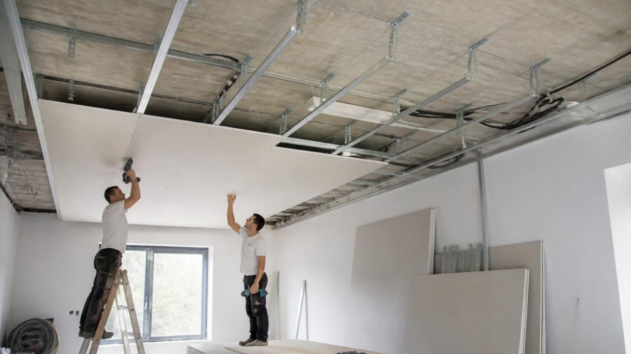 apprenez à poser un faux plafond en placo sur une ossature avec suspentes grâce à notre guide étape par étape, pour un résultat professionnel et durable.